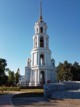 Воскресенский собор в Шуе: история и архитектура