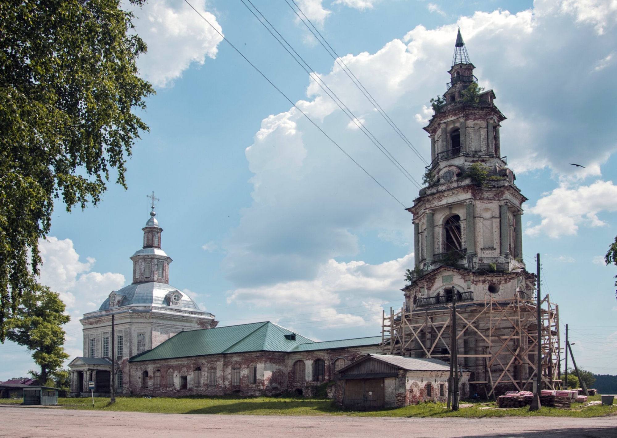 Троицкий храм в селе Среднеивкино: история в камне
