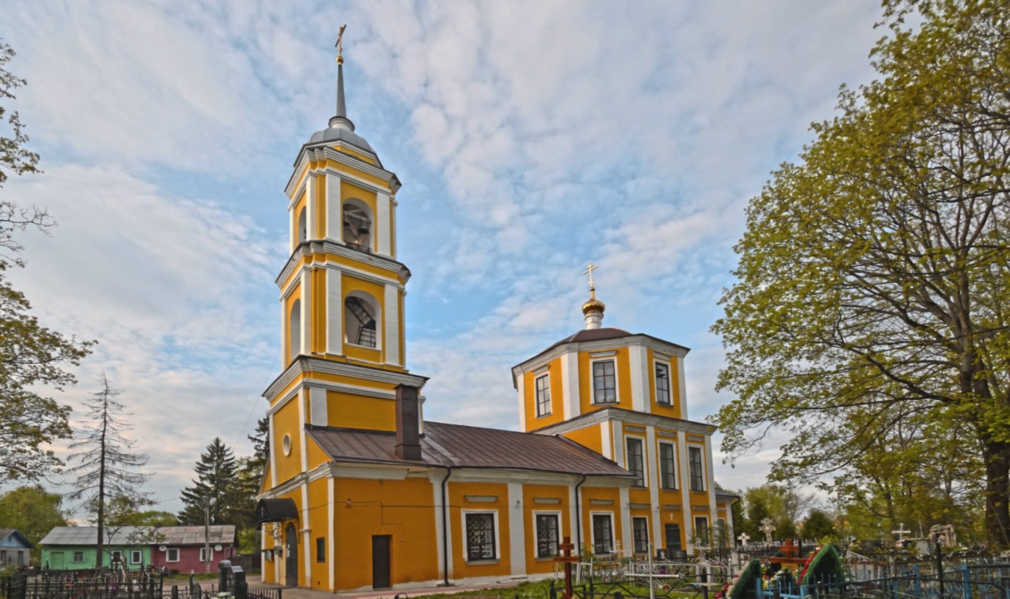 Храм в честь Владимирской иконы Божией Матери в селе Вазьянка