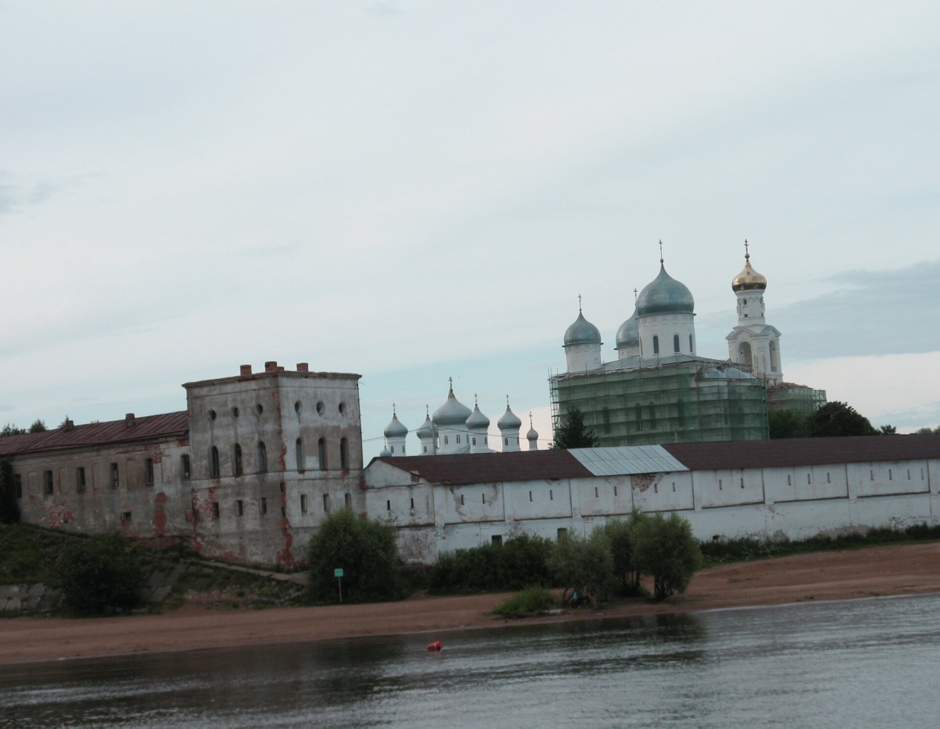 Свято-Юрьев мужской монастырь в Великом Новгороде