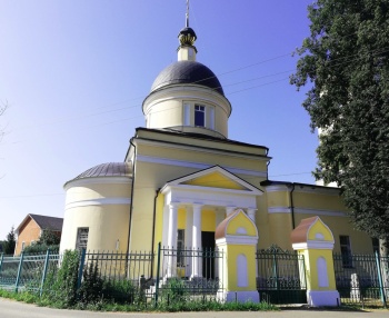 Храм Святителя Николая Чудотворца в селе Петрово (Крюково)