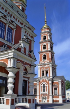 Покровский собор в Саратове - архитектурный памятник XIX века