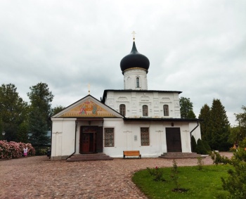 Храм великомученика Георгия Победоносца в Старой Руссе