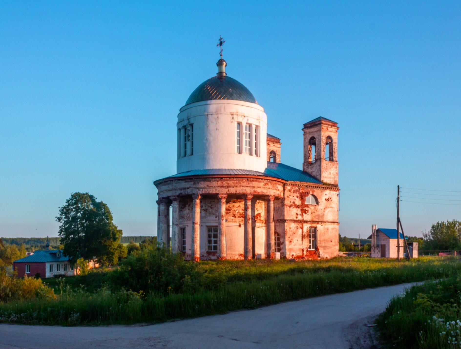 Храм Покрова Пресвятой Богородицы в селе Борисово-Покровское