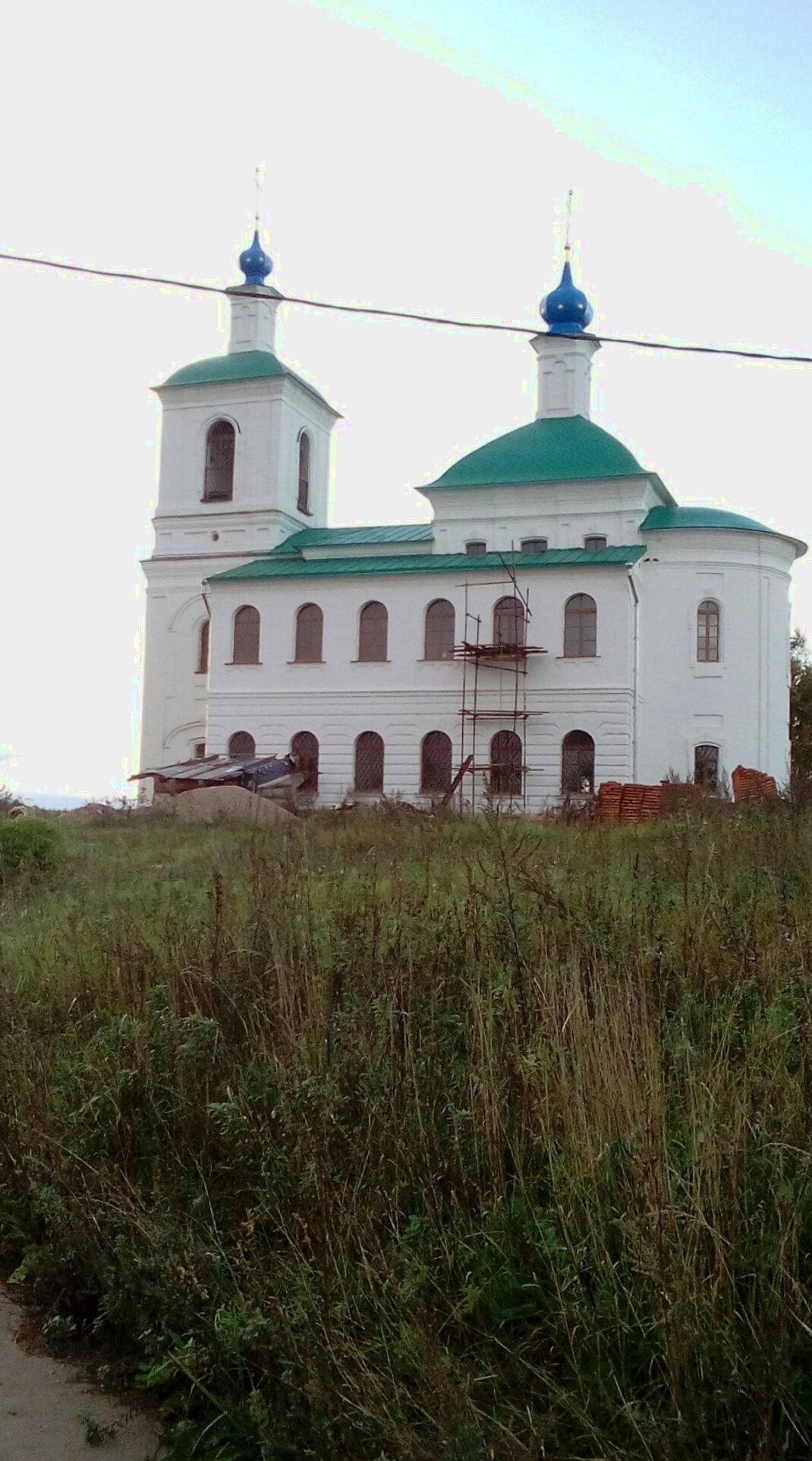 Церковь Смоленской иконы Божией Матери в селе Новогорбово