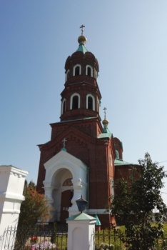 Храм Живоначальной Троицы в селе Безводное