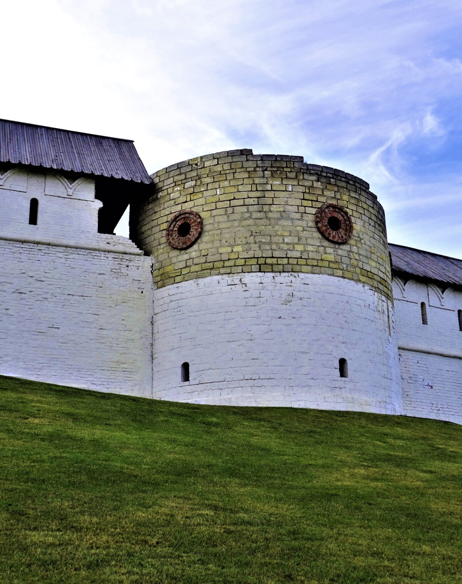 Северо-Восточная башня Казанского Кремля - архитектурный памятник XVI века