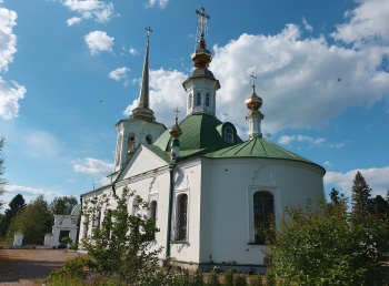 Церковь Рождества Пресвятой Богородицы в Берёзово
