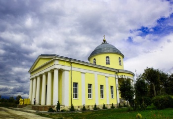Храм Живоначальной Троицы в селе Ивашево