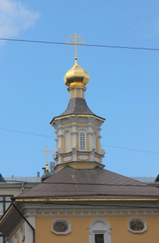 Церковь Рождества Иоанна Предтечи на Варварке: купол и колокольня