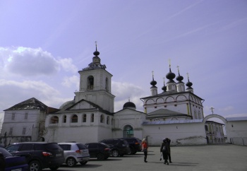 Свято-Троицкий Белопесоцкий ставропигиальный женский монастырь