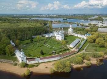 Свято-Юрьев мужской монастырь в Великом Новгороде