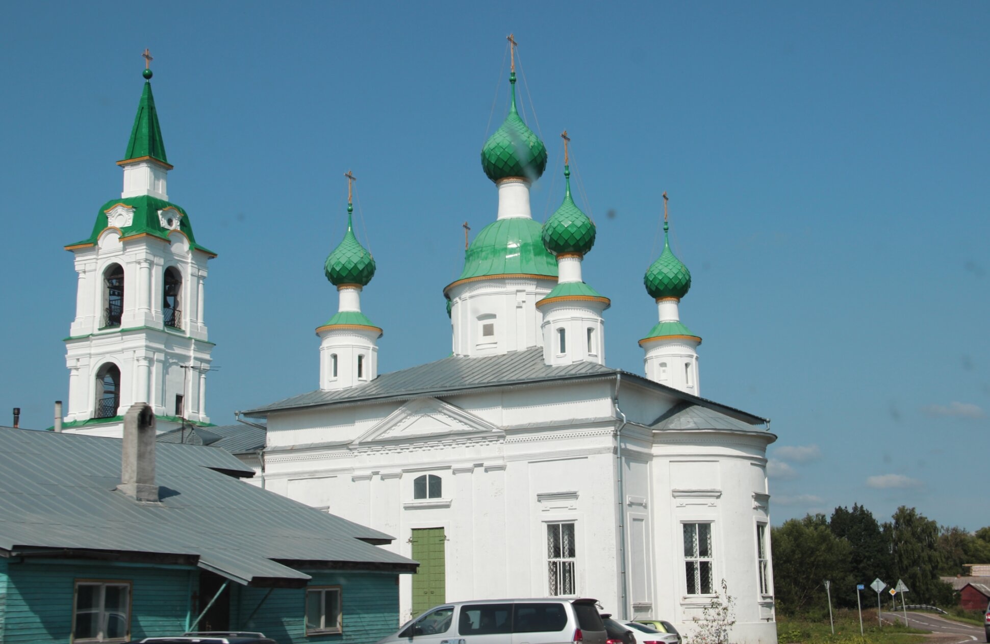 Храм святого мученика Андрея Стратилата в селе Сулость