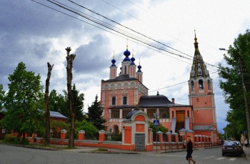 Свято-Георгиевский собор «за верхом» в Калуге