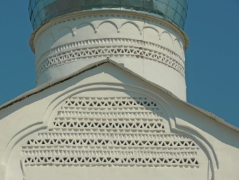 Фрагмент Церкви Димитрия Солунского в Великом Новгороде: архитектурные детали