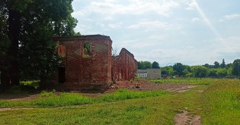 Руины Церкви Рождества Пресвятой Богородицы в селе Гостешево