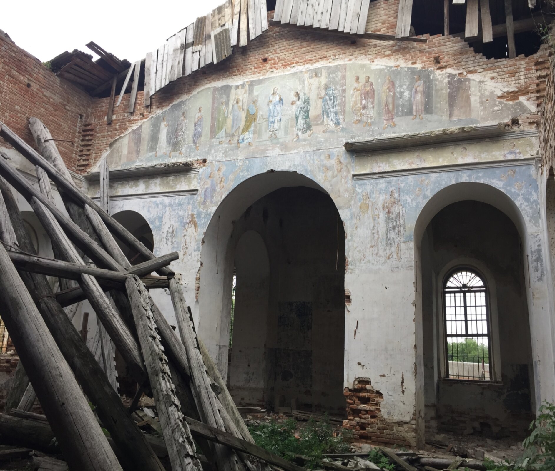 Часовня Казанской иконы Божией Матери и Серафима Саровского в Казани