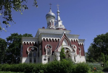 Храм Космы и Дамиана в деревне Локно