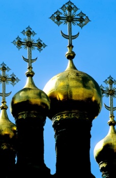 Золотые купола и кресты Верхоспасского собора