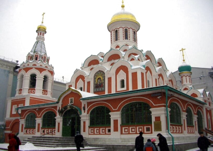 Казанский собор на Красной площади: зимний вид