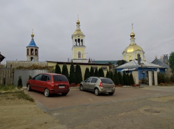 Храм Воскресения Христова в селе Молоди