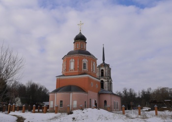 Храм Владимирской иконы Божией Матери в селе Никитское зимой