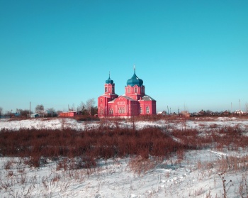 Собор Михаила Архангела в селе Маянга: зимний вид