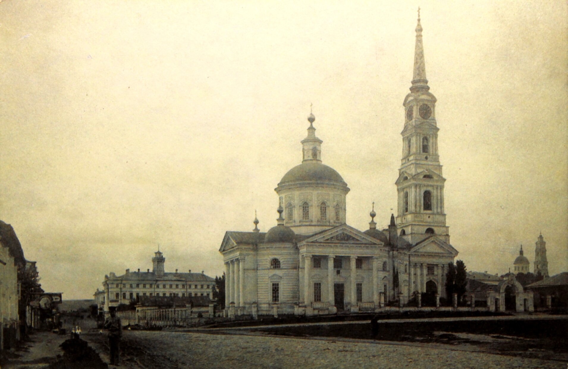 Успенский кафедральный собор в городе Рыльске