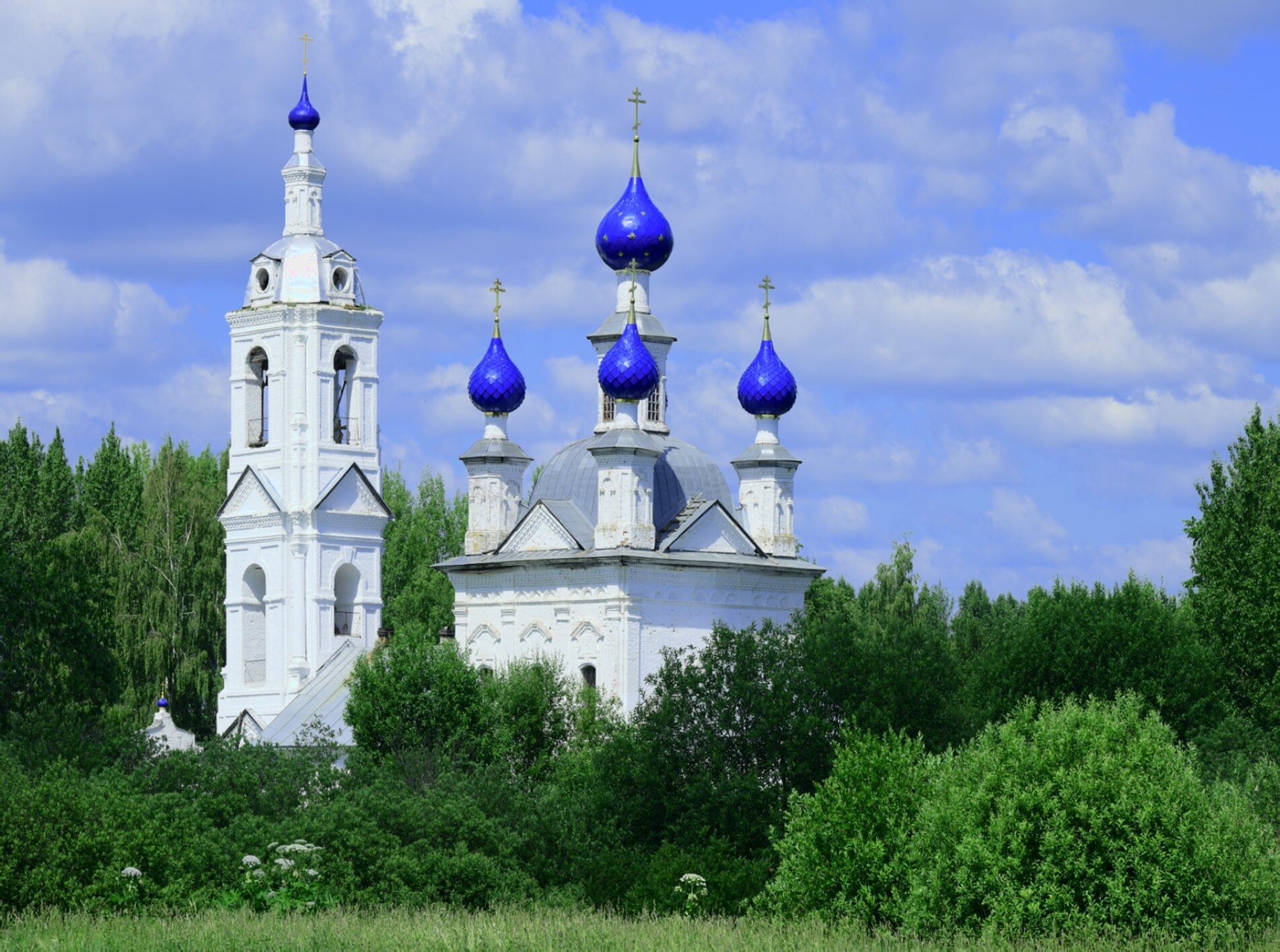 Смоленская церковь в селе Федоровское