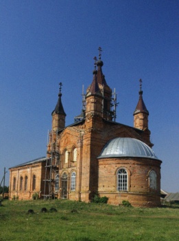 Храм Воскресения Христова в селе Онучино