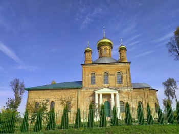 Церковь Михаила Архангела в селе Шарапово: история в камне и свете