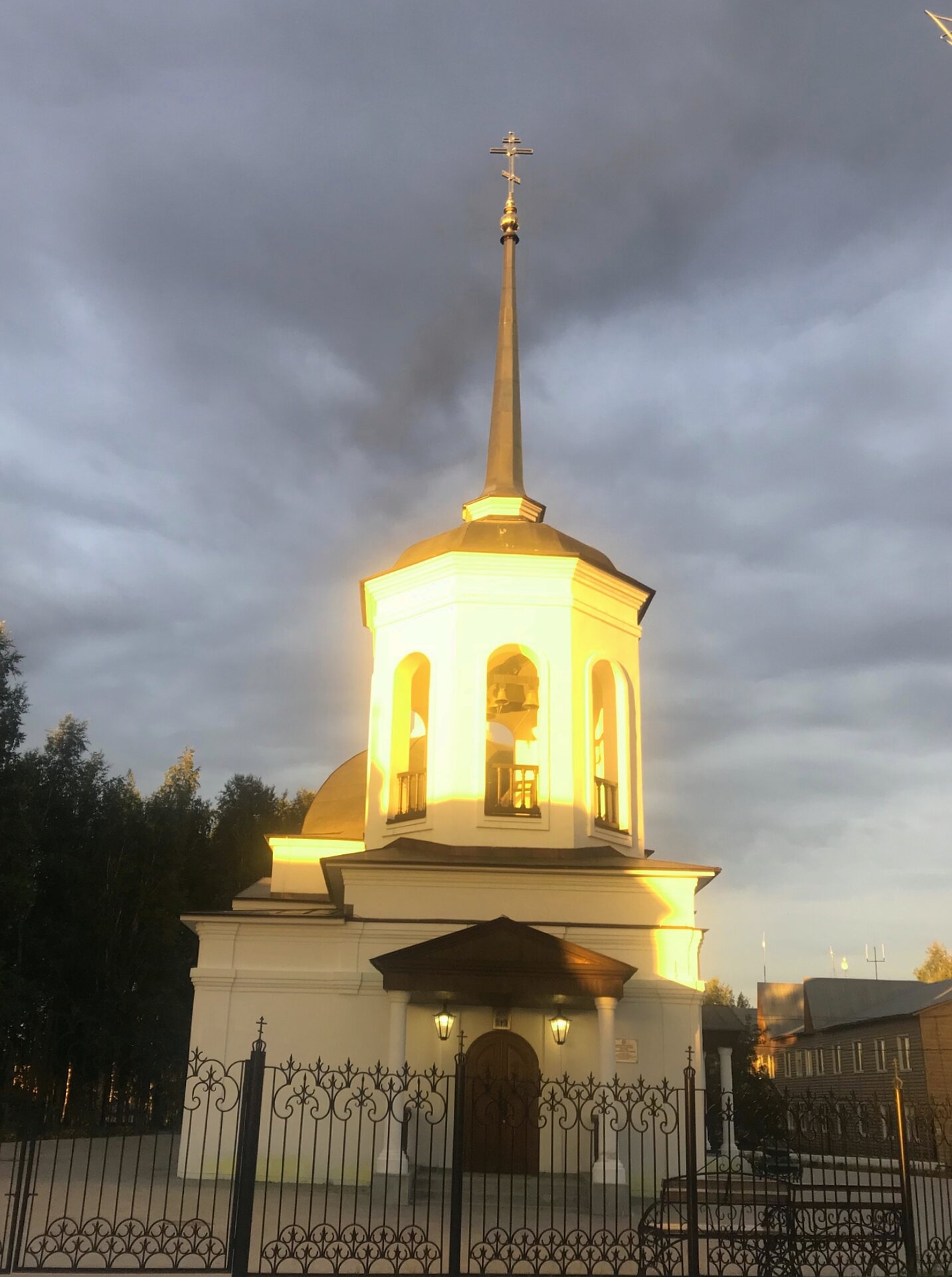 Храм Вознесения Господня в посёлке Горноправдинск