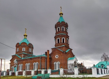 Храм Живоначальной Троицы в селе Безводное
