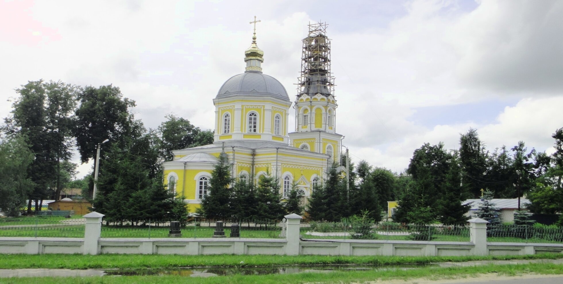 Храм Михаила Архангела (Чудо в Хонех) в городе Новозыбков
