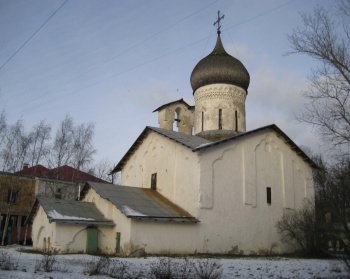 Церковь Николы со Усохи в Пскове — зимний вид