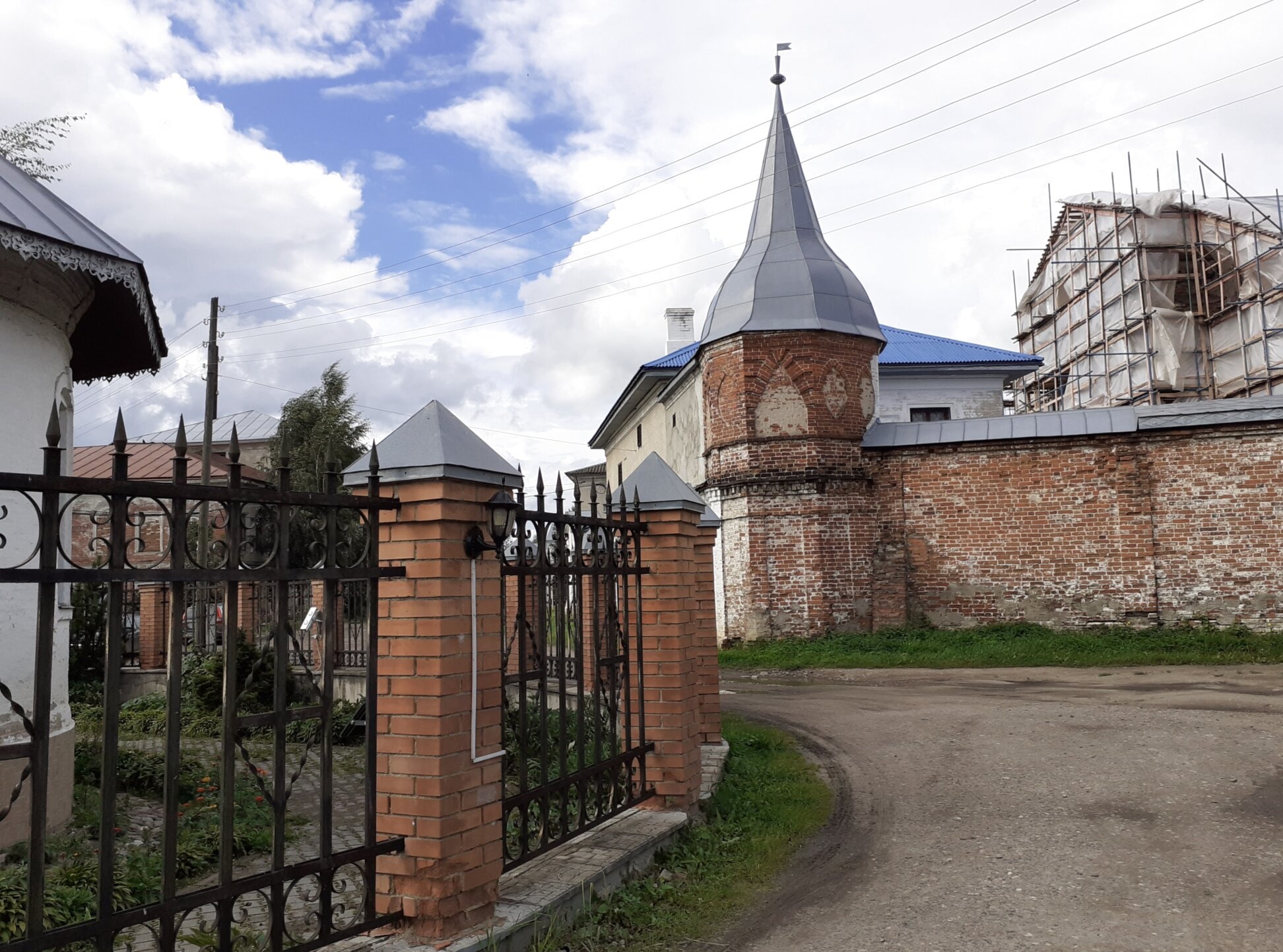 Рождественский монастырь в Ростове Великом: история и архитектура