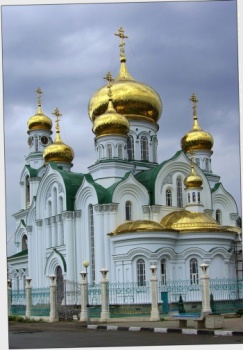 Храм Святой Троицы в Батайске — архитектура и история