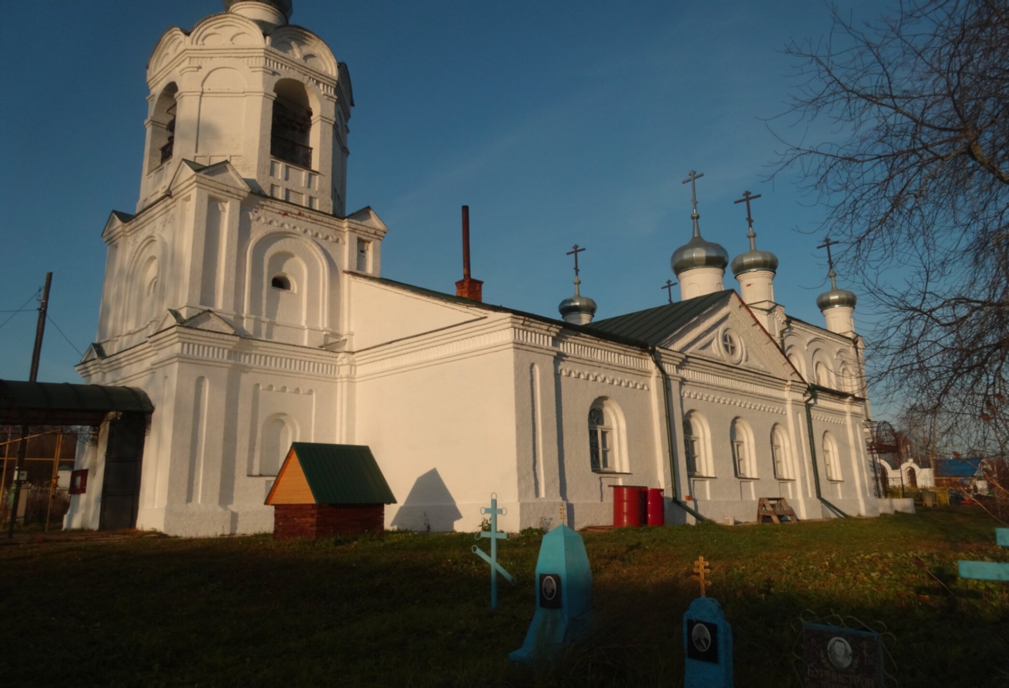 Храм Святой Живоначальной Троицы в селе Каменово