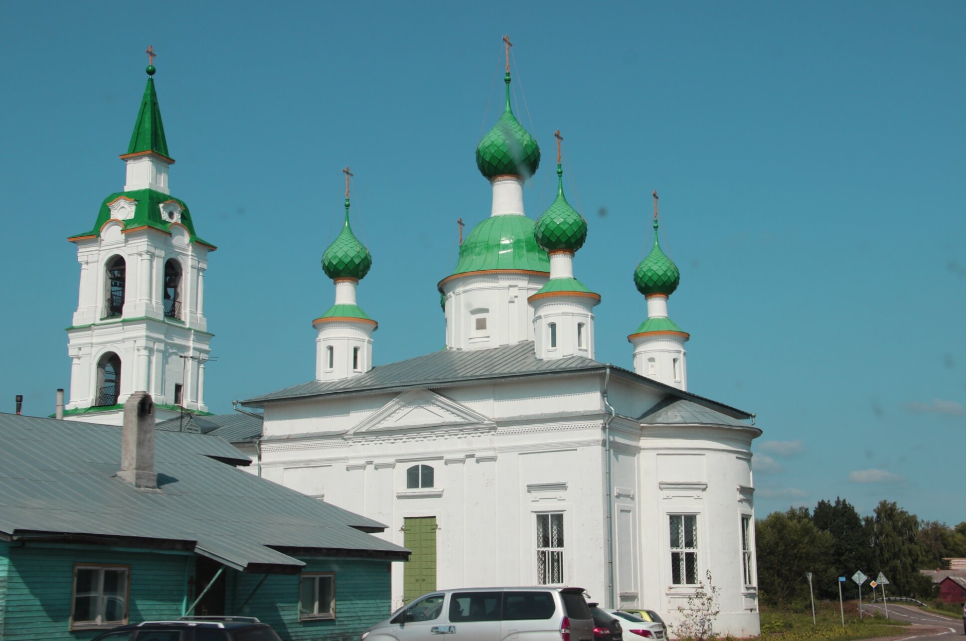 Церковь Преображения Господня в селе Петровское