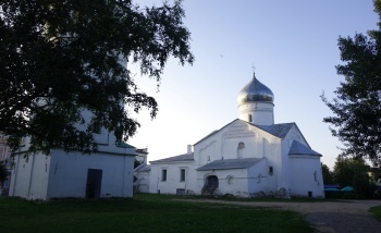 Церковь Димитрия Солунского на Славкове в Великом Новгороде