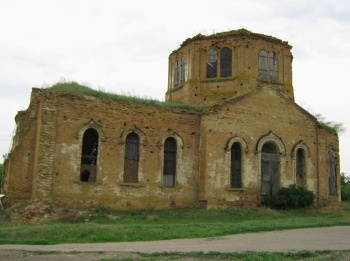 Храм Святой Живоначальной Троицы в селе Криница
