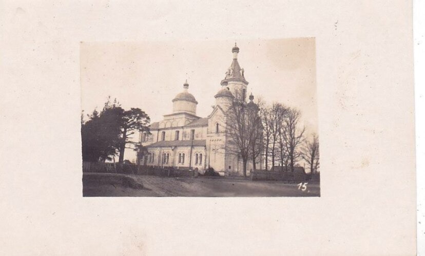 Храм Покрова Пресвятой Богородицы в деревне Кривошин