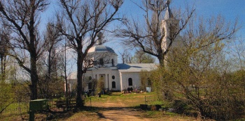 Церковь Воскресения Христова в селе Понизовье