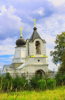 Храм Спаса Нерукотворного Образа в селе Деулино