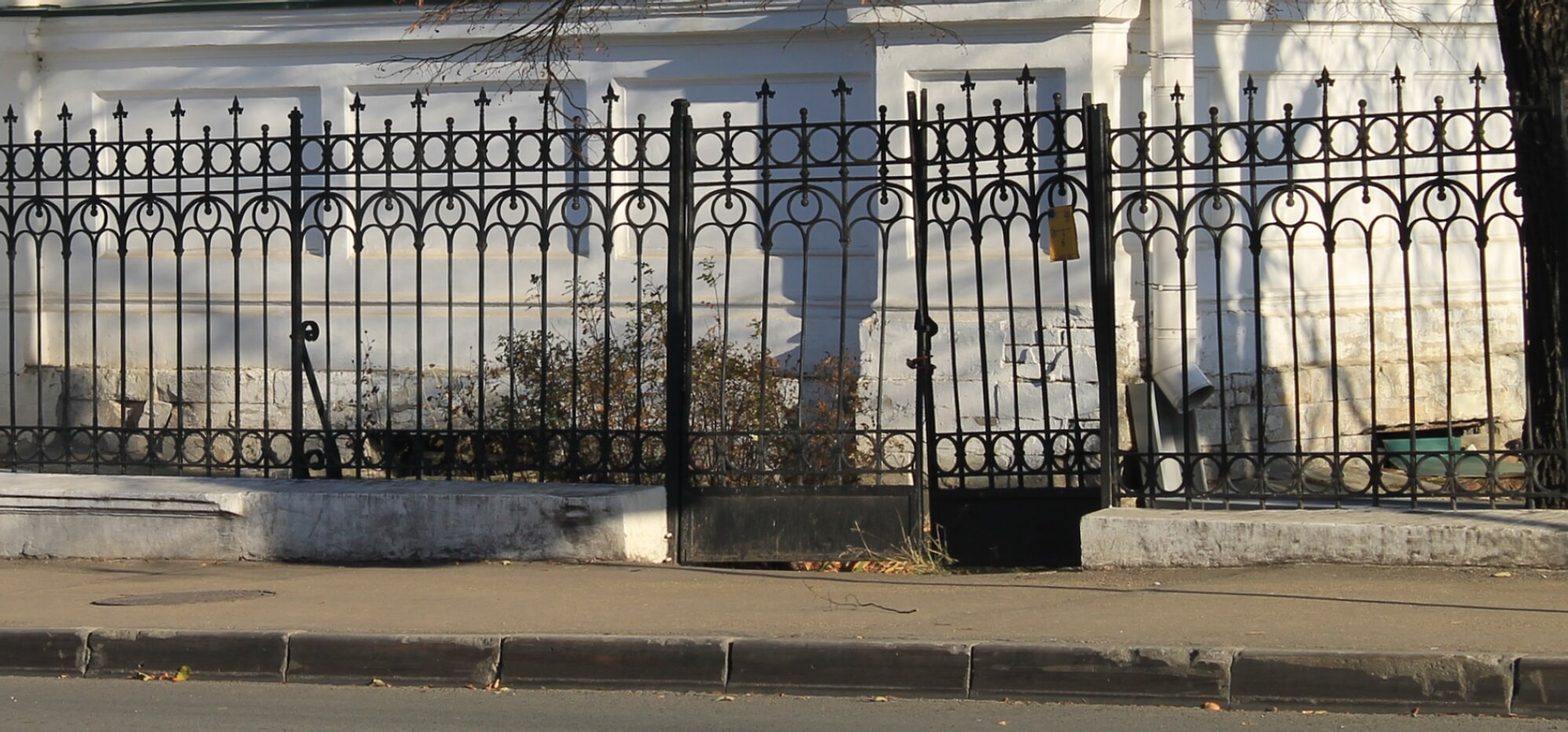 Ограда Вознесенской церкви на Ильинке в Нижнем Новгороде