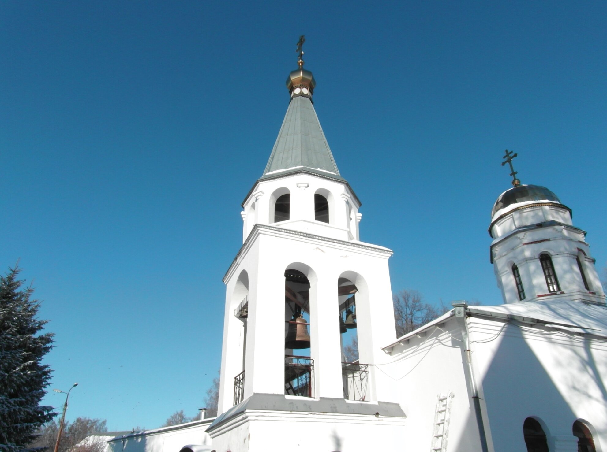 Свято-Успенский мужской монастырь в Новомосковске