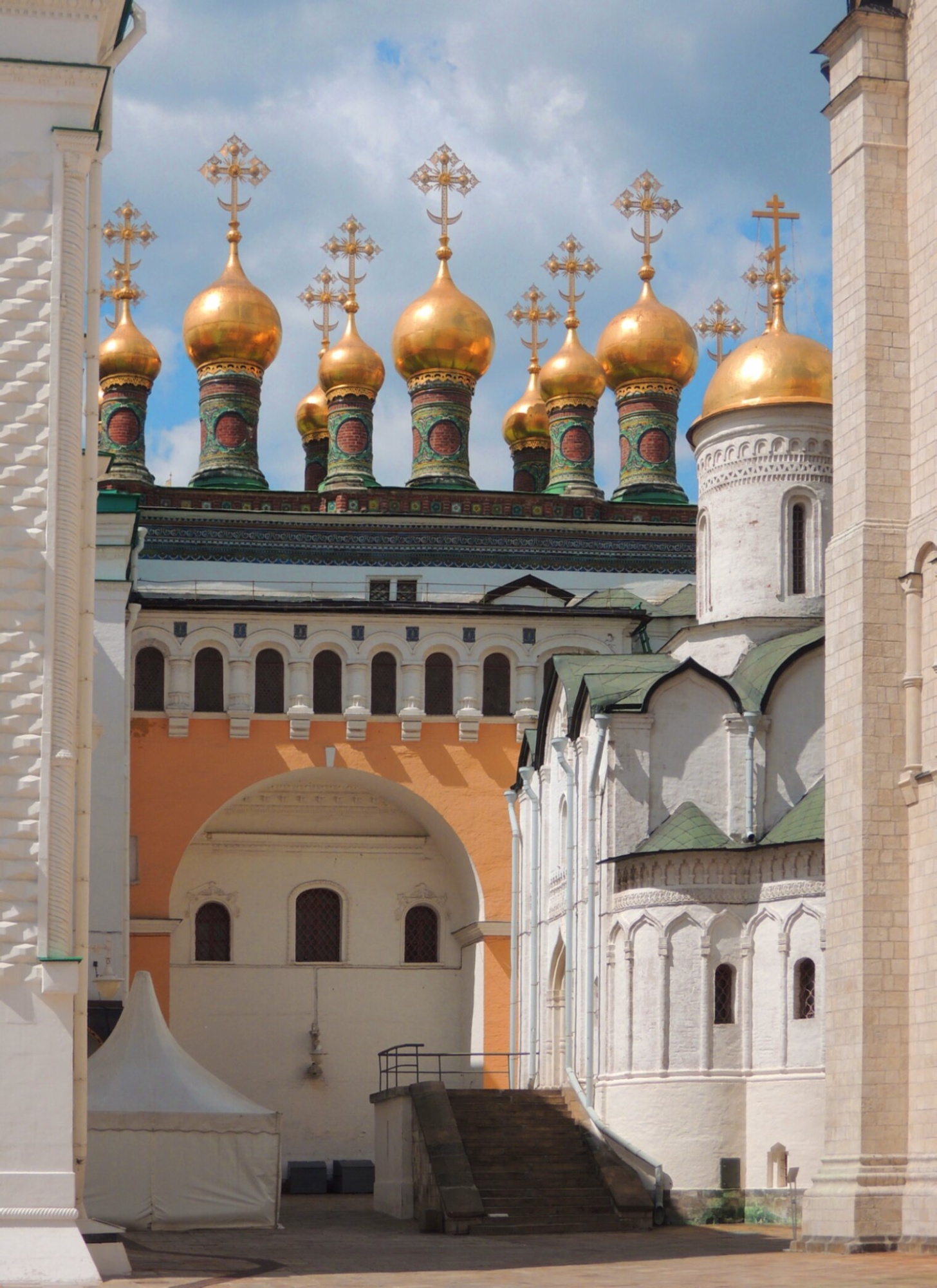 Верхоспасский собор в Московском Кремле на фотографии