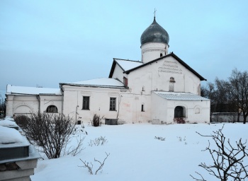 Церковь Димитрия Солунского в Великом Новгороде - зимняя фотография