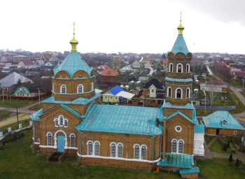 Храм Живоначальной Троицы в селе Безводное