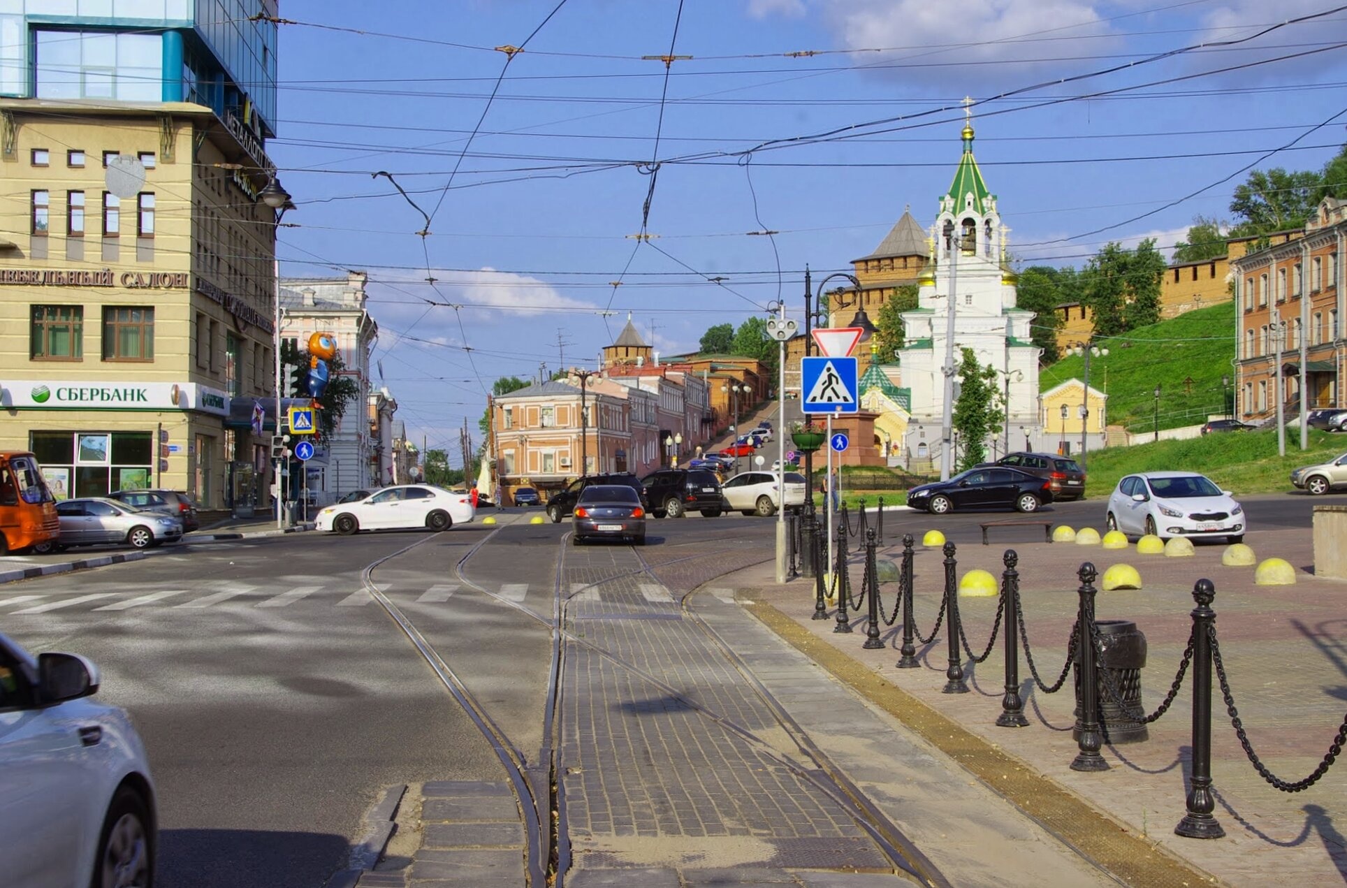 Вид на Церковь Рождества Иоанна Предтечи и Нижегородский Кремль